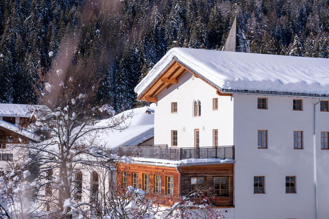 Zum Hirschen Boutique Hotel Val Di Non 운세레리베프로인발데 외부 사진